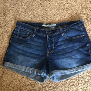 Old navy boyfriend shorts!